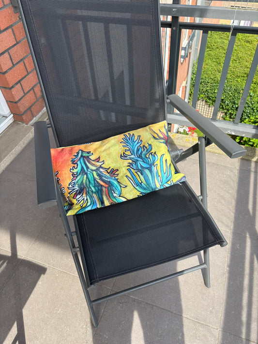 Cushion cover with summery feel-good motif, printed on both sides.